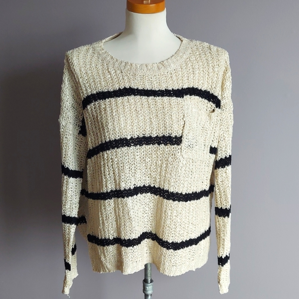 Oversized striped lightweight sweater